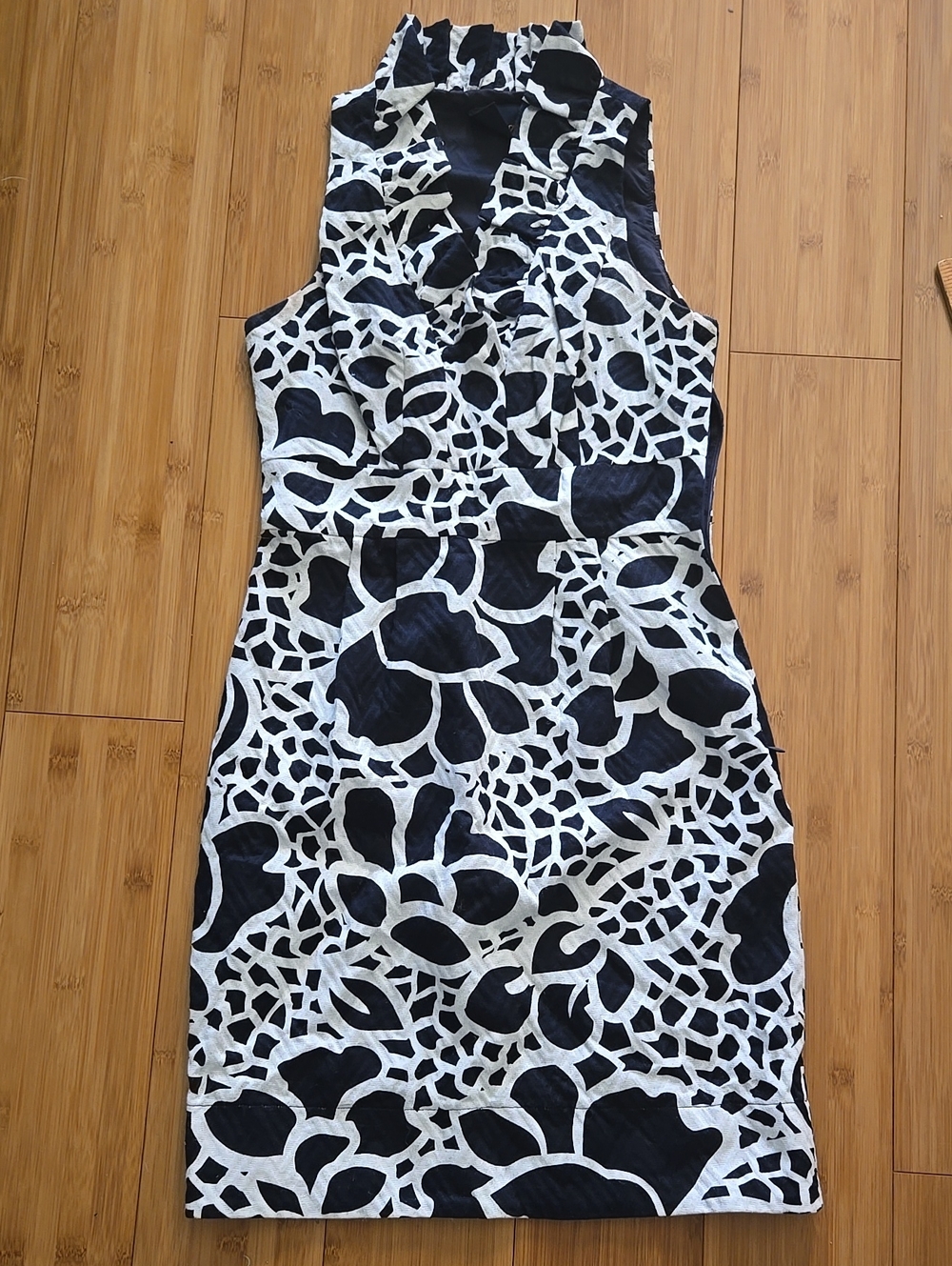 Taylor Navy & White Floral Print Sleeveless Tailored Dress - 2